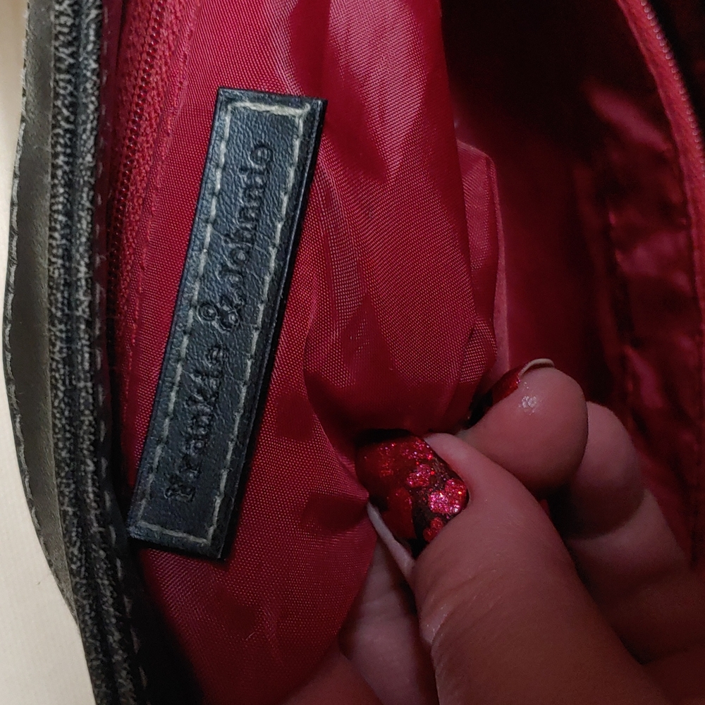Frankie and Johnnie Dainty Vintage Shoulder Bag - Picture 13 of 16